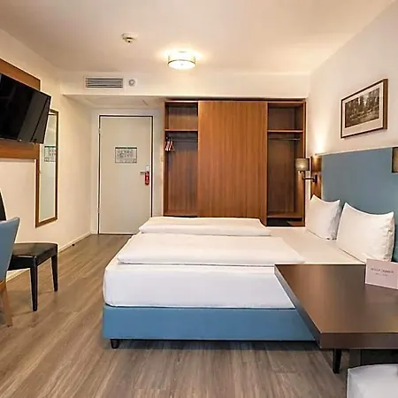 Lillys Munchen Hotel